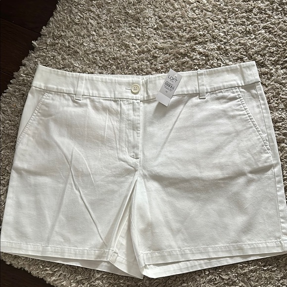 LOFT Pants - LOFT Women's Cream Shorts